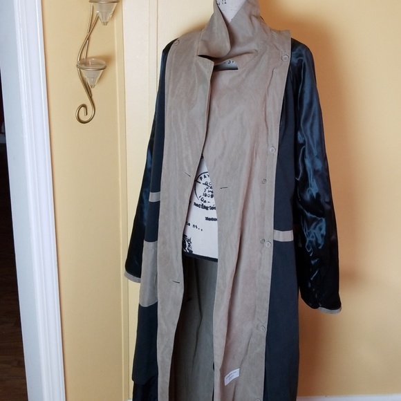 Men's London Fog Trench Coat - Picture 2 of 7